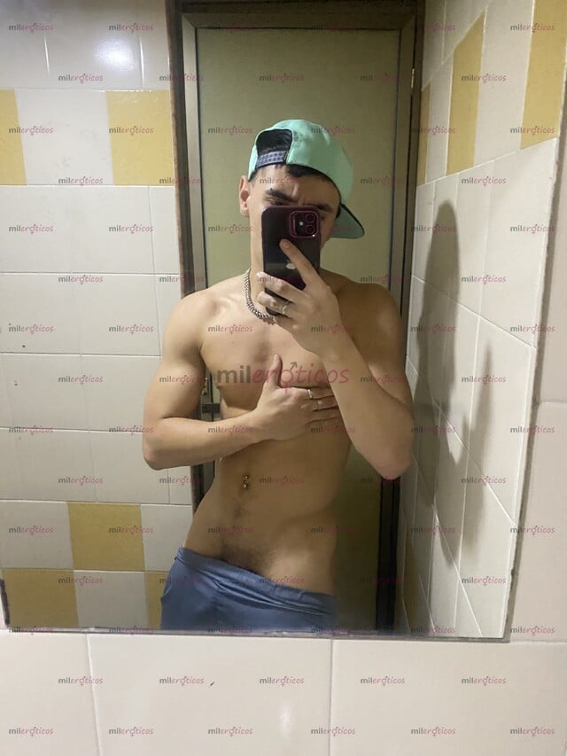 FOTOS DE JOVEN DE 21 AÑOS DOTADO , DOMINANTE Y MASCULINO PARA TI !!!
