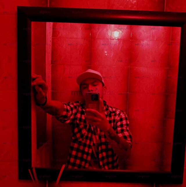 FOTOS DE 23 AÑOS 17 CM PROMOCIONES POR IR INICIANDO EN EL MEDIO