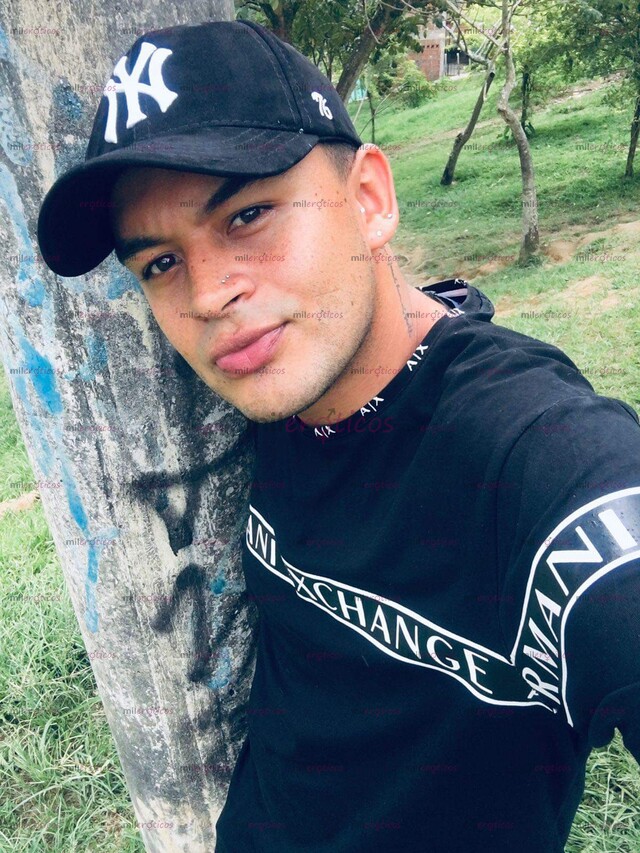 FOTOS DE MORENO SERIO COMPLACIENTE VEN ANDO DE PASO POR PEREIRA ASÍ QUE LOS INVITO