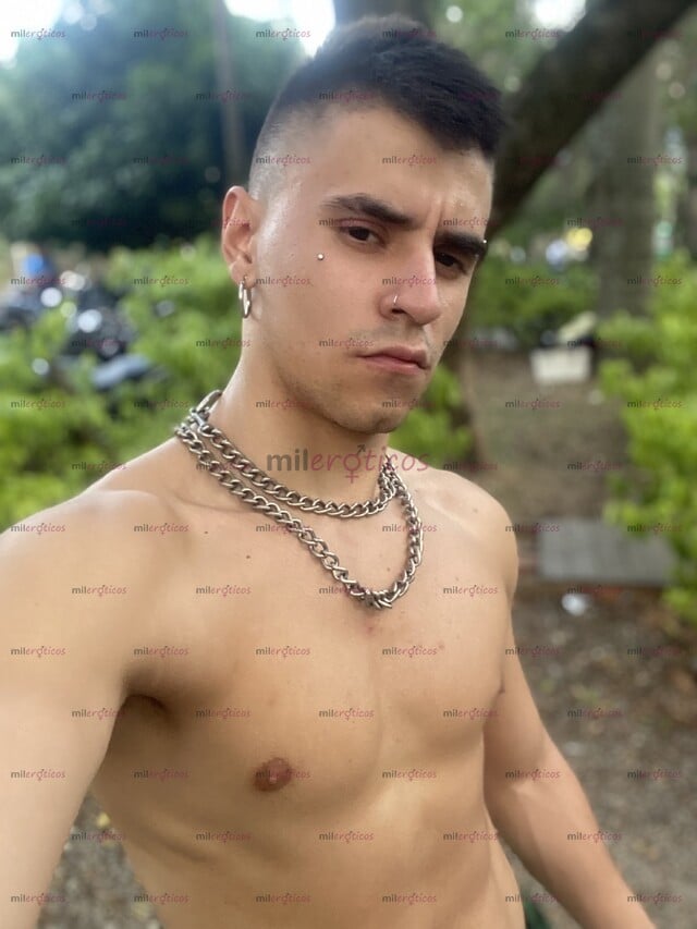 FOTOS DE JOVEN DE 21 AÑOS DOTADO , DOMINANTE Y MASCULINO PARA TI !!!