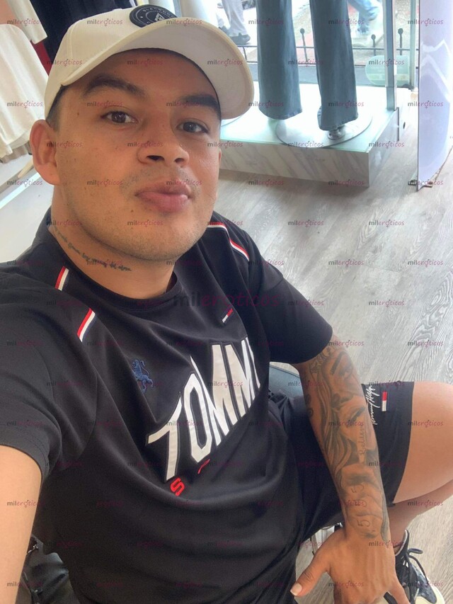 FOTOS DE MORENO SERIO COMPLACIENTE VEN ANDO DE PASO POR PEREIRA ASÍ QUE LOS INVITO