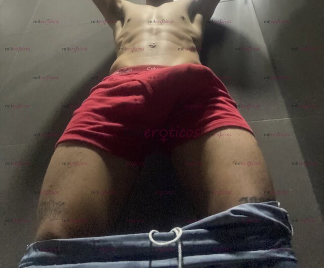 FOTOS DE JOVEN DE 21 AÑOS DOTADO , DOMINANTE Y MASCULINO PARA TI !!!