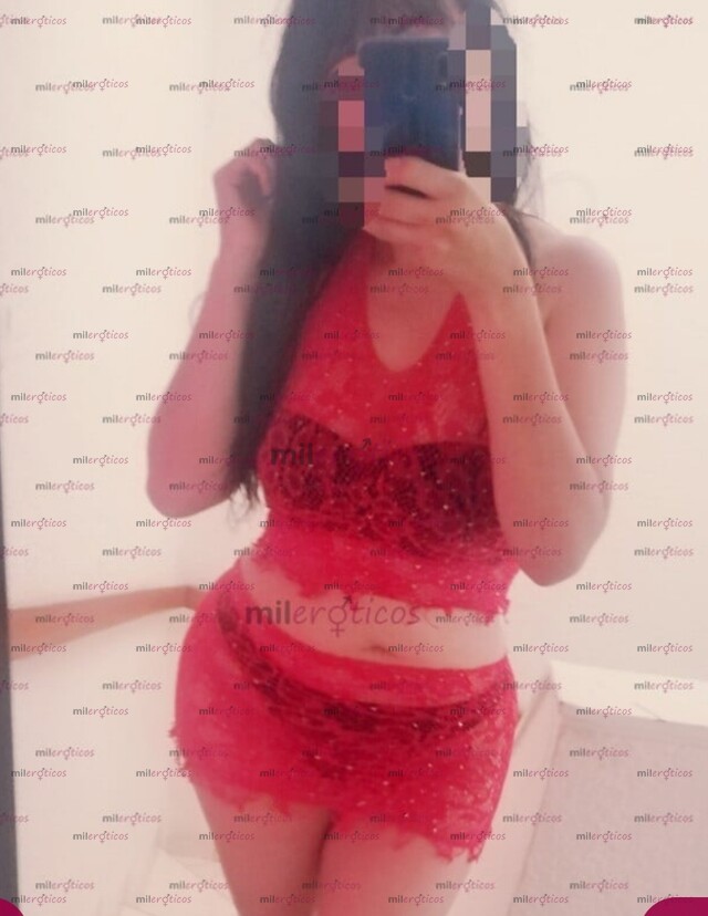 FOTOS DE NUEVAS NALGAS LLEGANDO UN RICO Y SEXI BOMBÓN CON UN DELICIOSO SERVICIO....