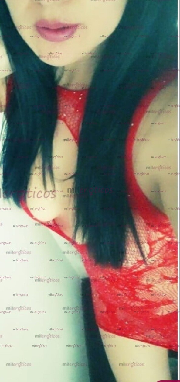 FOTOS DE NUEVAS NALGAS LLEGANDO UN RICO Y SEXI BOMBÓN CON UN DELICIOSO SERVICIO....