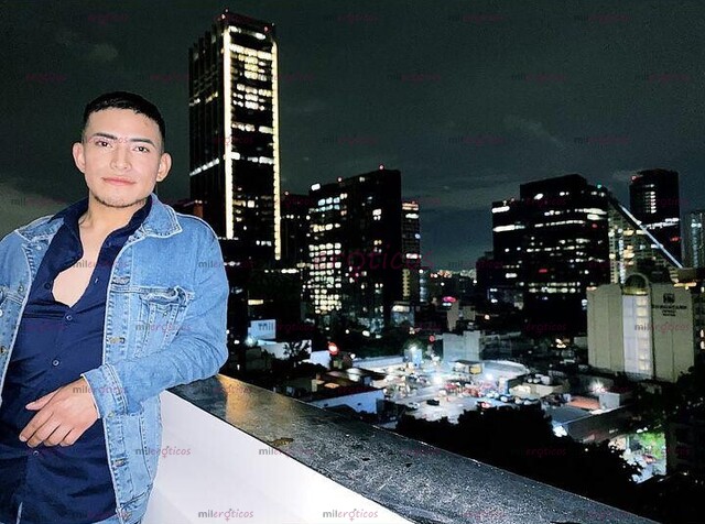 FOTOS DE ACTIVO VEINTITRES CENTÍMETROS, DISPONIBLE PARA ENCUENTROS