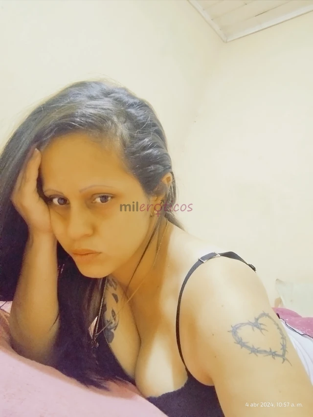 Soy una putita muy caliente le fascina el sexo virtual le encanta mojarse a chorros blanca cabello negro senos grandes dispuesta a complacer todos tus...