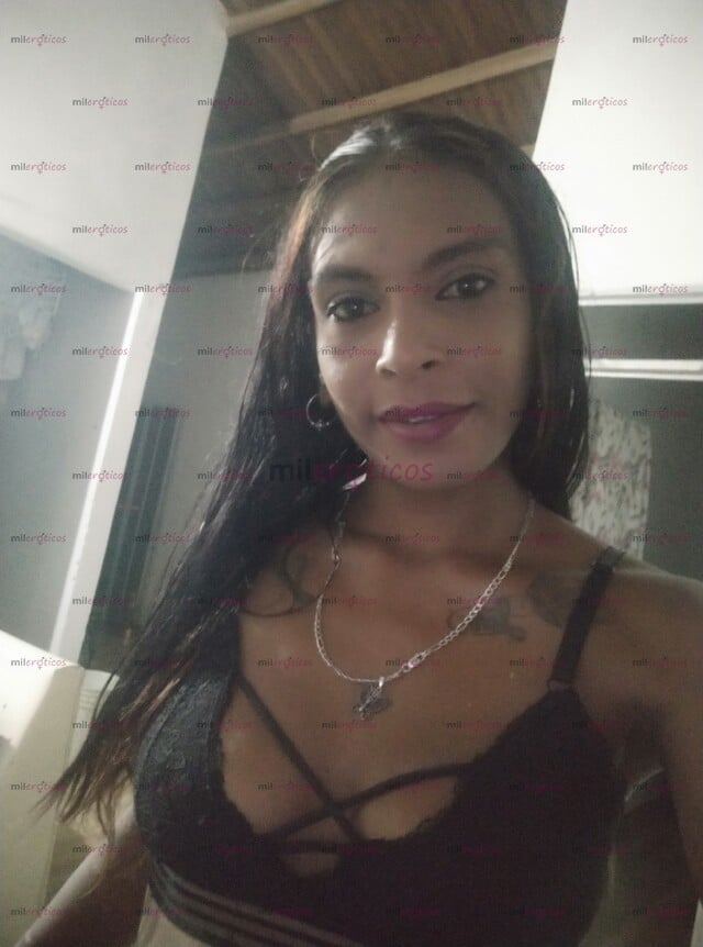 FOTOS DE HERMOSA Y RIKA MORENA DISPUESTA A CUMPLIR TUS DECEOS