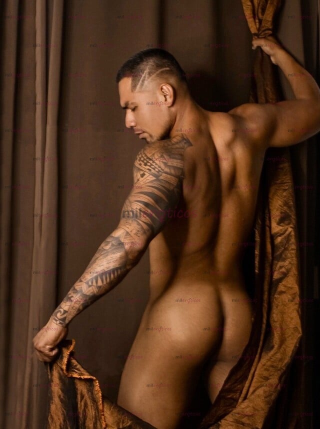 FOTOS DE ACTIVO VARONIL SEMENTAL GUAPO FITNESS ENTRENADOR TATUADO