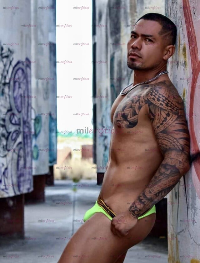 FOTOS DE ACTIVO VARONIL SEMENTAL GUAPO FITNESS ENTRENADOR TATUADO