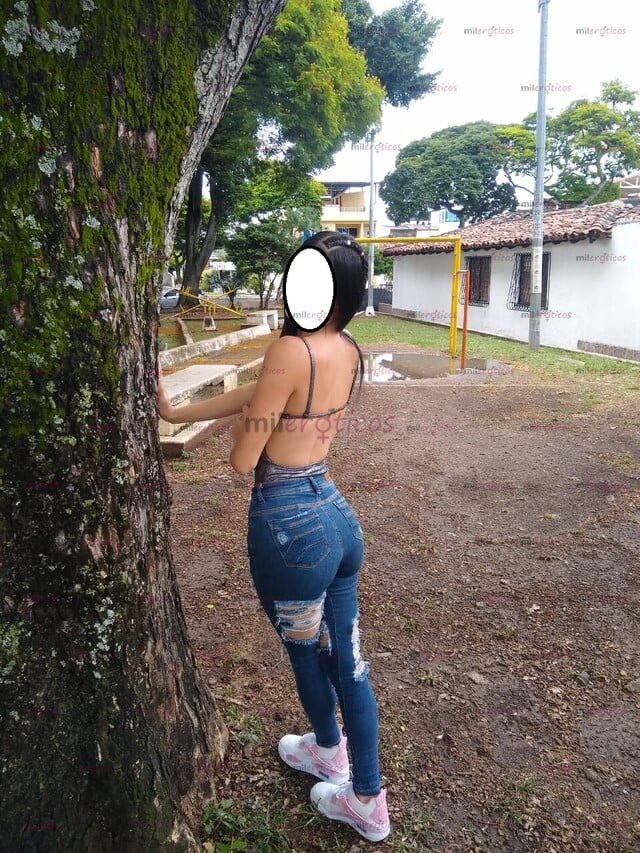 FOTOS DE SOY VIOLET DELGADA Y ESTRECHITA ME PUEDES BAJAR Y YO BAJARTE ME GUSTA BESOS EN L