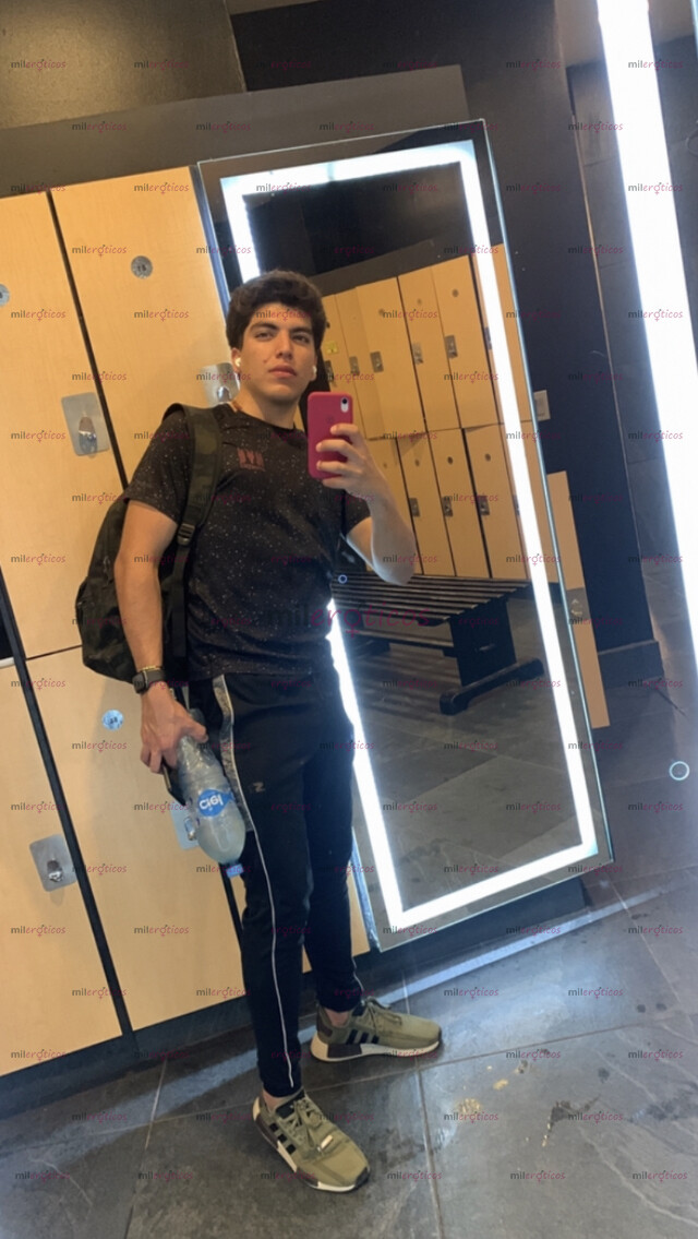 FOTOS DE JOVEN DOTADO DISCRETO ABIERTO A TODO 20 AÑITOS