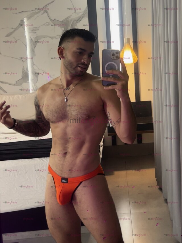 FOTOS DE ÚLTIMOS DÍAS DEPORTISTA ARRECHO VERSATIL SEXY COMPLACIENTE DE VISITA