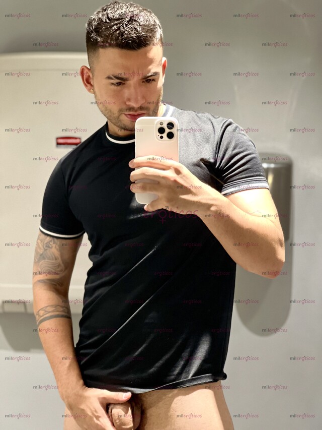 FOTOS DE ÚLTIMOS DÍAS DEPORTISTA ARRECHO VERSATIL SEXY COMPLACIENTE DE VISITA