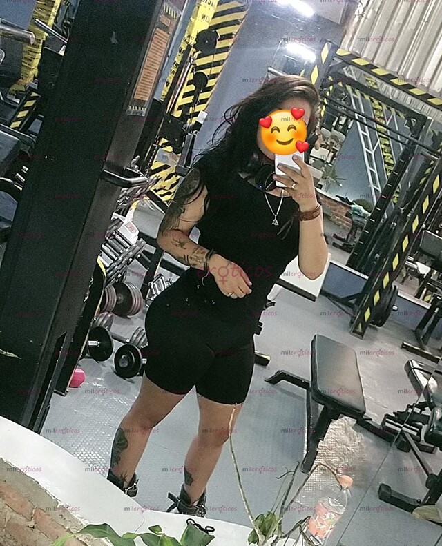 FOTOS DE SOY PAMELA UNA CHICA CURVILÍNEA CALIENTE LLAMAME