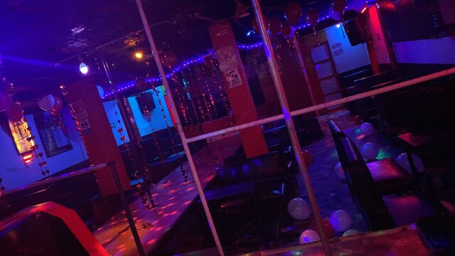 FOTOS DE TRABAJO CLUB NOCTURNO OFRECE TURNOS DISPONIBLES PARA CHICAS MUY LINDAS