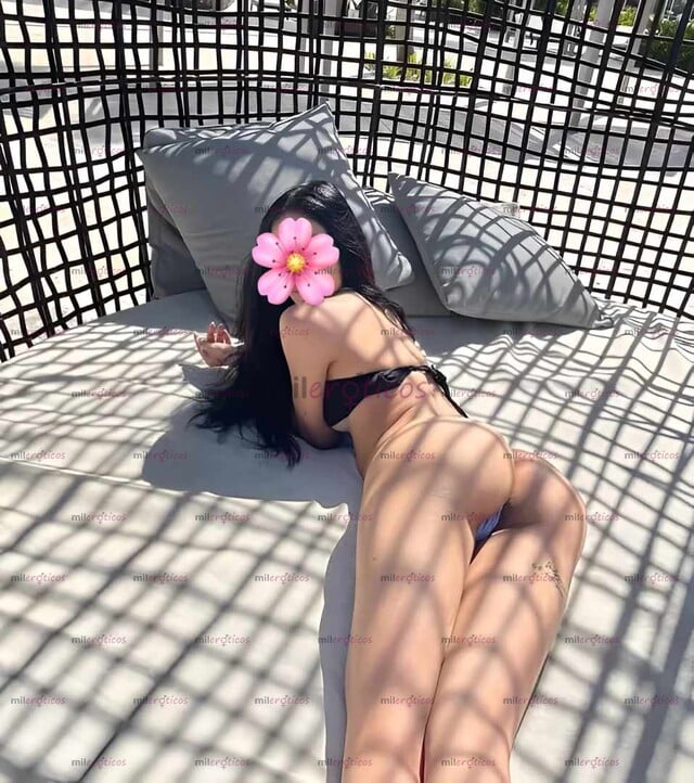 FOTOS DE DELIIICIIIOSAA FLACAA! DISFRUTA MIS RICOS MOVIMIENTOS Y SENTONES EN TU VRG !!