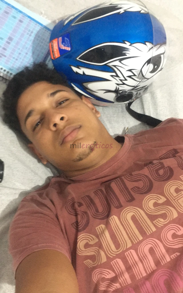 Oii meu queridos sou um novinho de 23 em busca de ter prazeres e dar prazeres estou em busca de curtir e me divertir em meio a esse mundo doido e comp...