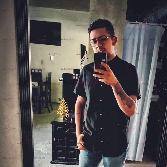 FOTOS DE 23 AÑOS 17 CM DE VERGA INICIANDO EN EL MEDIO $600 POR HORA PANTITLÁN