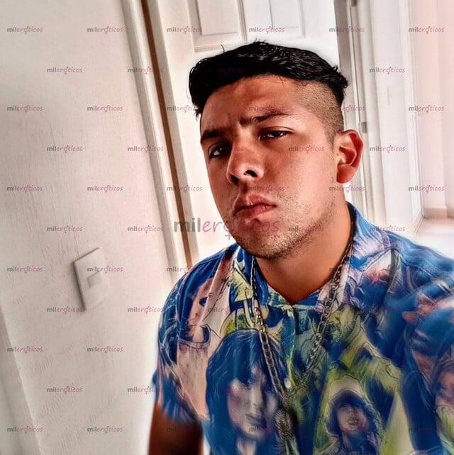 FOTOS DE 23 AÑOS 17 CM DE VERGA INICIANDO EN EL MEDIO $600 POR HORA PANTITLÁN