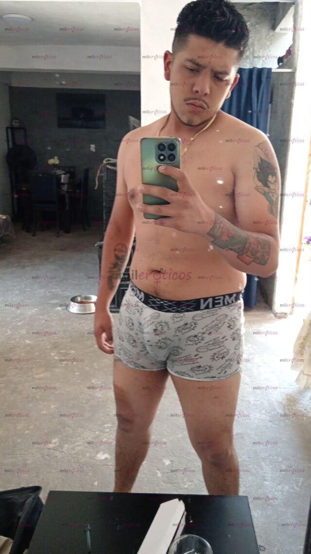 FOTOS DE 23 AÑOS 17 CM DE VERGA INICIANDO EN EL MEDIO $600 POR HORA PANTITLÁN