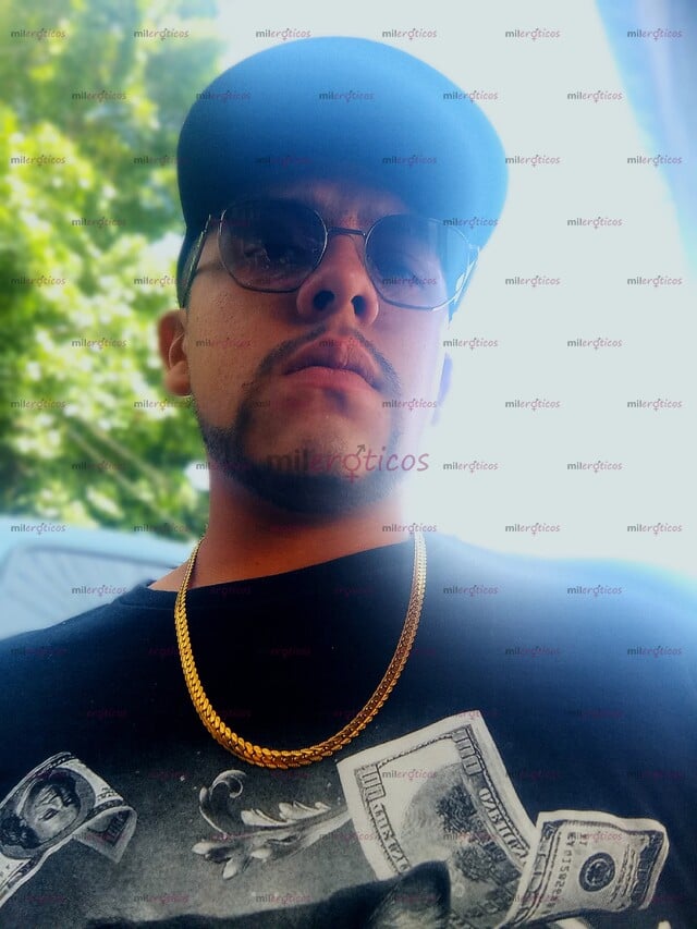 FOTOS DE 23 AÑOS 17 CM DE VERGA INICIANDO EN EL MEDIO $600 POR HORA PANTITLÁN