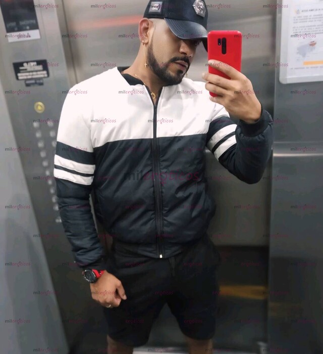 FOTOS DE UN MANSITO BIEN CHIMBA. BIEN VARONIL. CARIÑOSO COMPLACIENTE