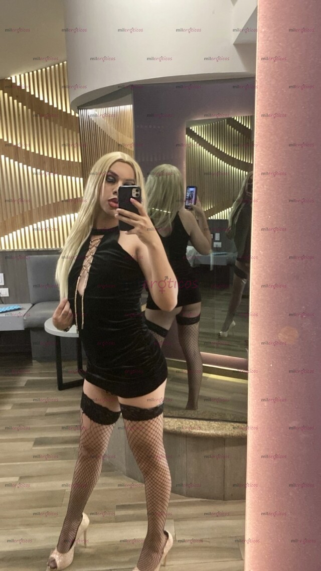 FOTOS DE DANIELA PERALTA TRAVESTÍ INTER DELGADA Y ALTA