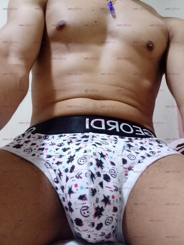 FOTOS DE JACOBO. JOVEN, CALIENTE Y DISPUESTO A COMPLACERTE, CUERPO DELGADO DEFINIDO 21 CM