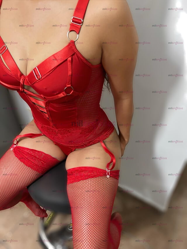 FOTOS DE ACOPLADA Y SEXI CHICA MUÑEQUITA REAL PARA TI PAPACITO