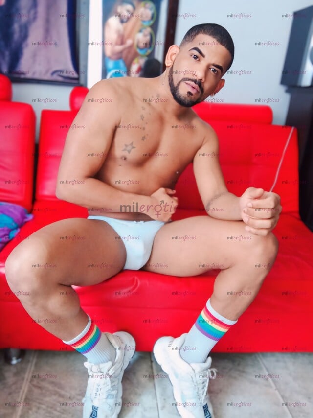 FOTOS DE UN MANSITO BIEN CHIMBA. BIEN VARONIL. CARIÑOSO COMPLACIENTE