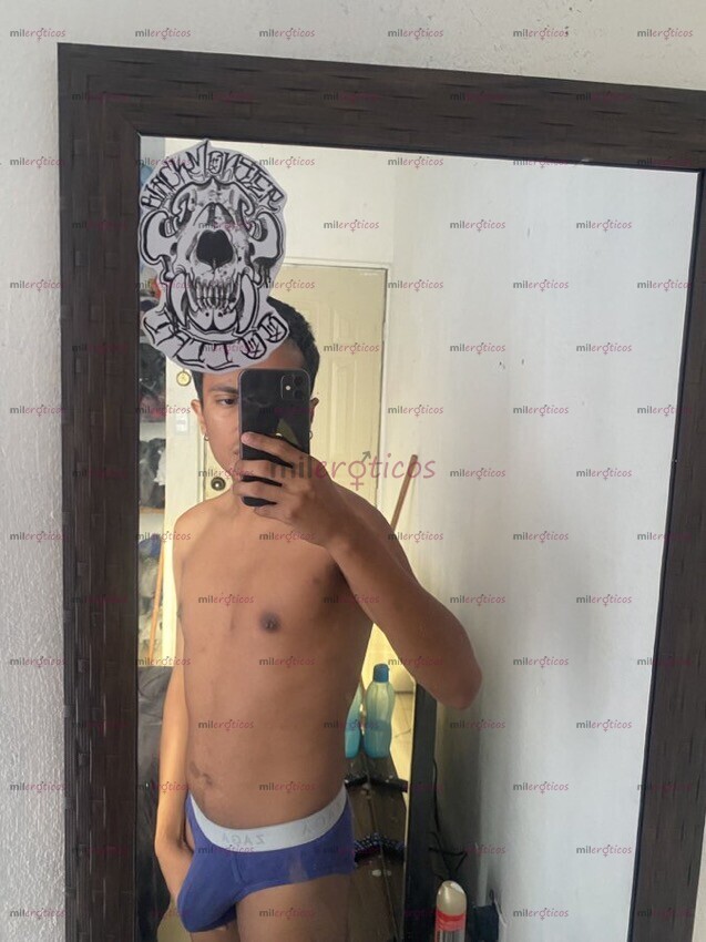 FOTOS DE EDDY MORRO CALIENTE, ACTIVO VERGON CON LA VERGA PRIETA Y PELUDA