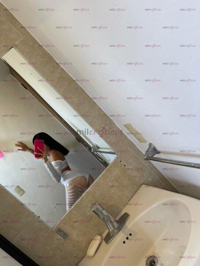 FOTOS DE CHICA DELGADA EN BUSCA DE DAR CARICIAS Y PLACER A HOMBRES EXIGENTES