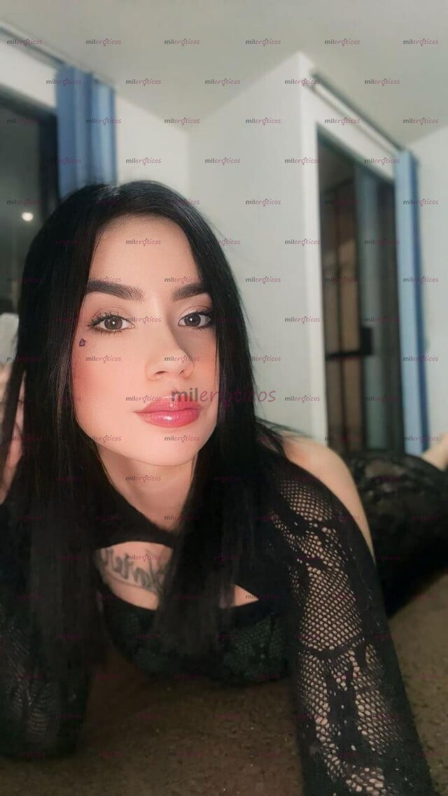 FOTOS DE CHICA DELGADA EN BUSCA DE DAR CARICIAS Y PLACER A HOMBRES EXIGENTES