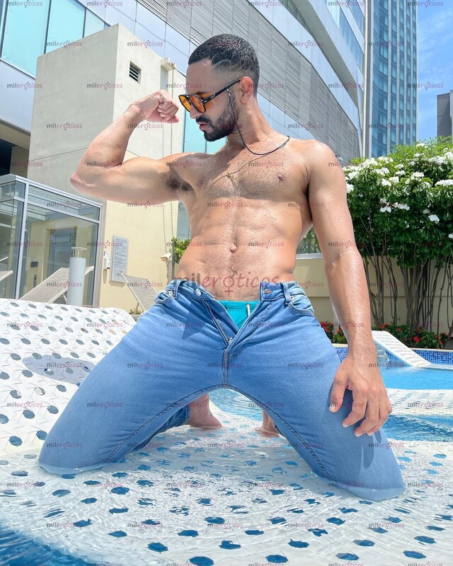FOTOS DE KORY MACHO PELUDO Y BARBUDO EDUCADO PERO CALIENTE