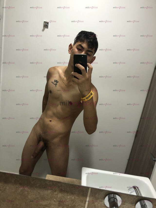 FOTOS DE RECIÉN LLEGADO POLLO LATINO FULL CALIENTE CON CUERPO DE FITNESS EXCLUSIVO