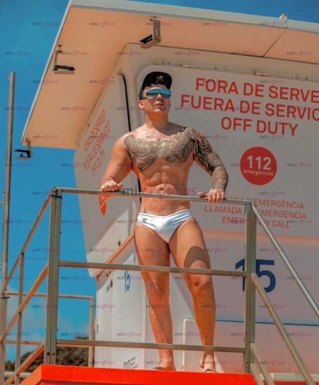 FOTOS DE DIONICIO LATINO CALIENTE SEXI Y DOTADO DISFRUTA DE UN VERDADERO SEXO