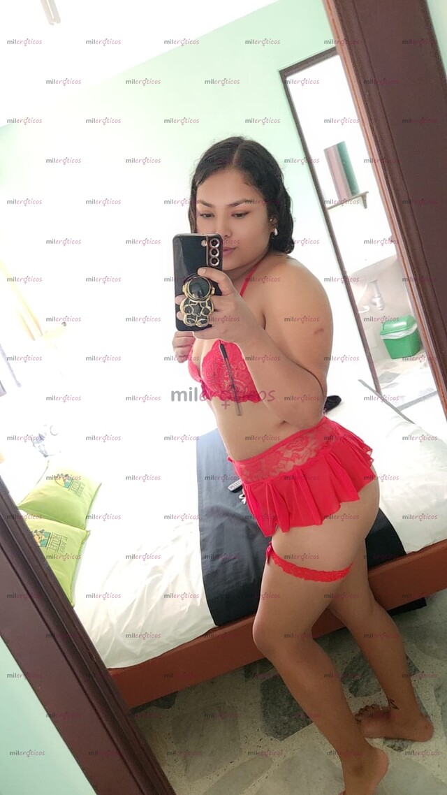 FOTOS DE VANESSA JOVEN COMPLACIENTE Y JUGUETONA .