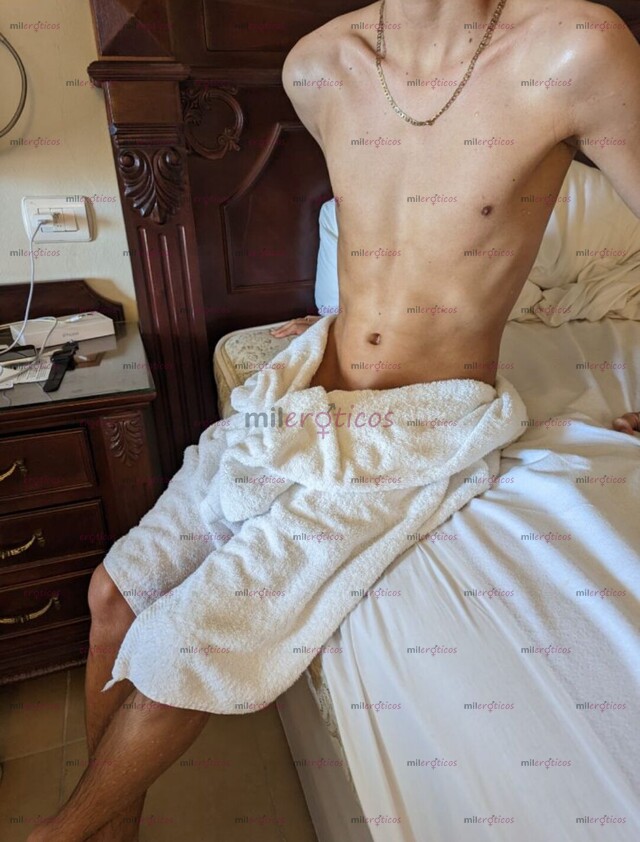 FOTOS DE FLACO JOVEN GUAPO VERGÓN AMABLE ESPERANDO TU MENSAJE