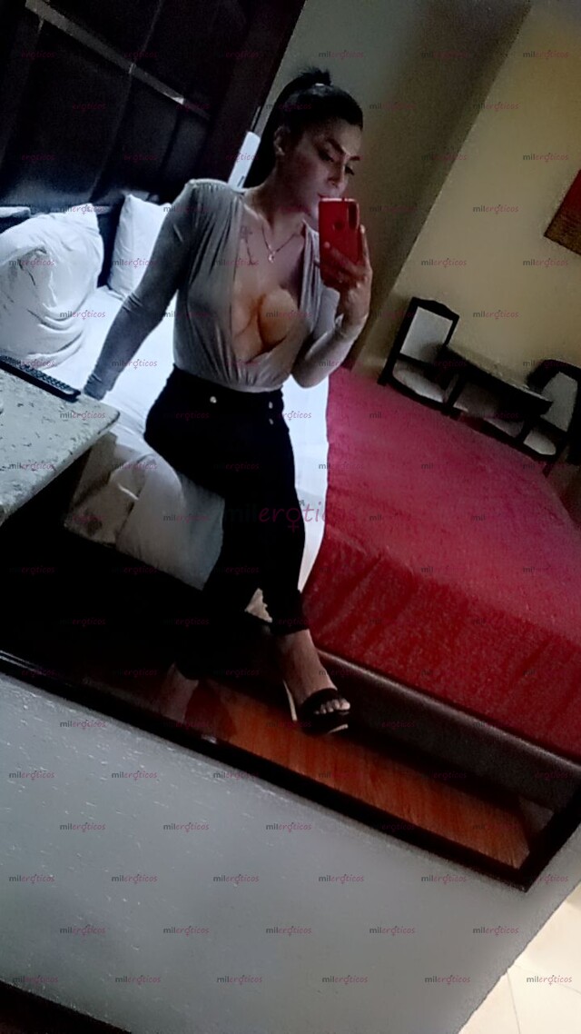 FOTOS DE ÚNICO DÍA ANGIE DE REGRESO , LA DIOSA TRANS DE LAS MÁS BELLAS DEL PORTAL.