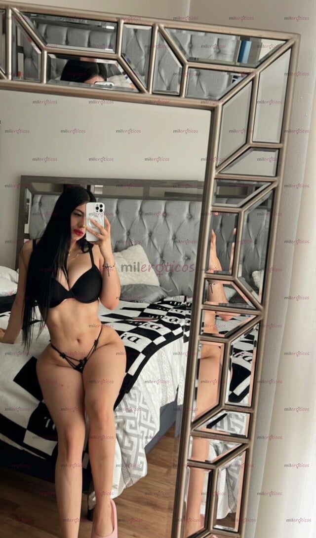 FOTOS DE HOLA MI AMOR, SOY MELANI, UNA CHICA MUY ARDIENTE EN BUSCA DE UN HOMBRE, HÁBLAME