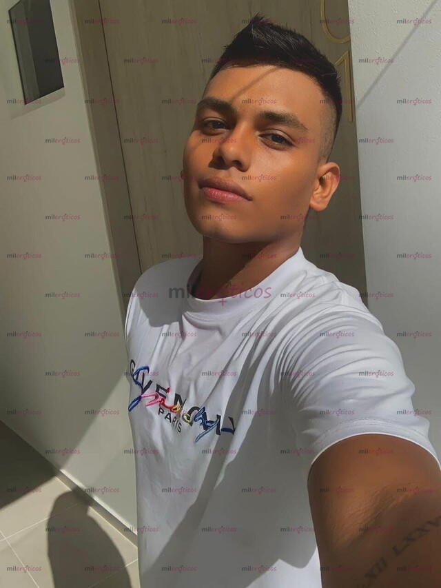 FOTOS DE COLOMBIANO RECIÉN LLEGADO VERGON 20CM DE PLACER FULL LECHERO