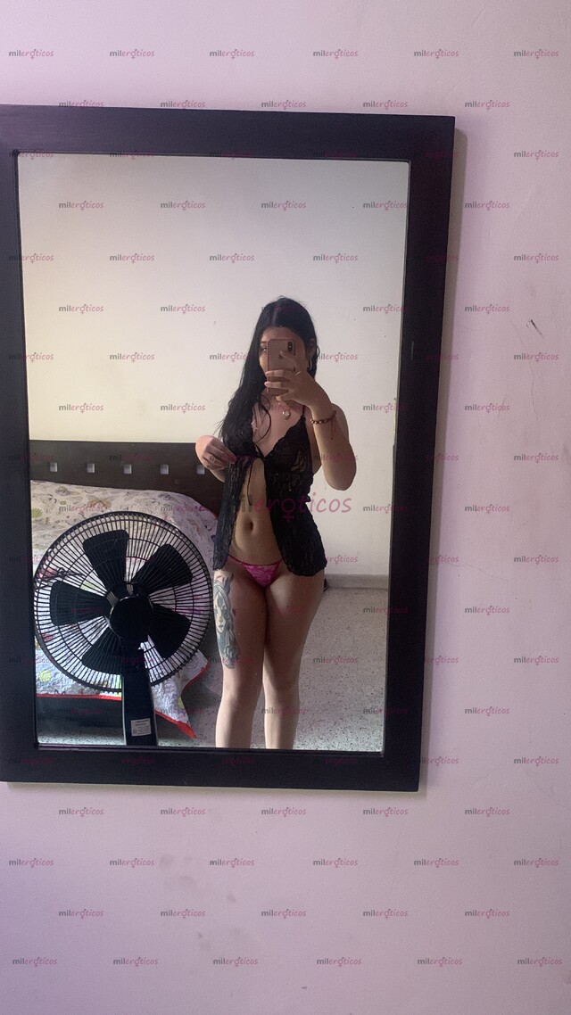 FOTOS DE TENGO 19 AÑOS SOY BLANQUITA CABELLO NEGRO CULONA SENOS HERMOSOS Y EXELENTE ATEN