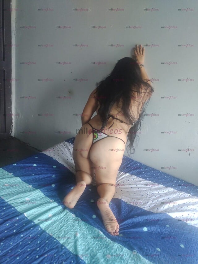 FOTOS DE DELICIOSA CHICA CON RICOS SENOS Y UN LINDO TRASERO UN CABELLO LARGO Y BELLO