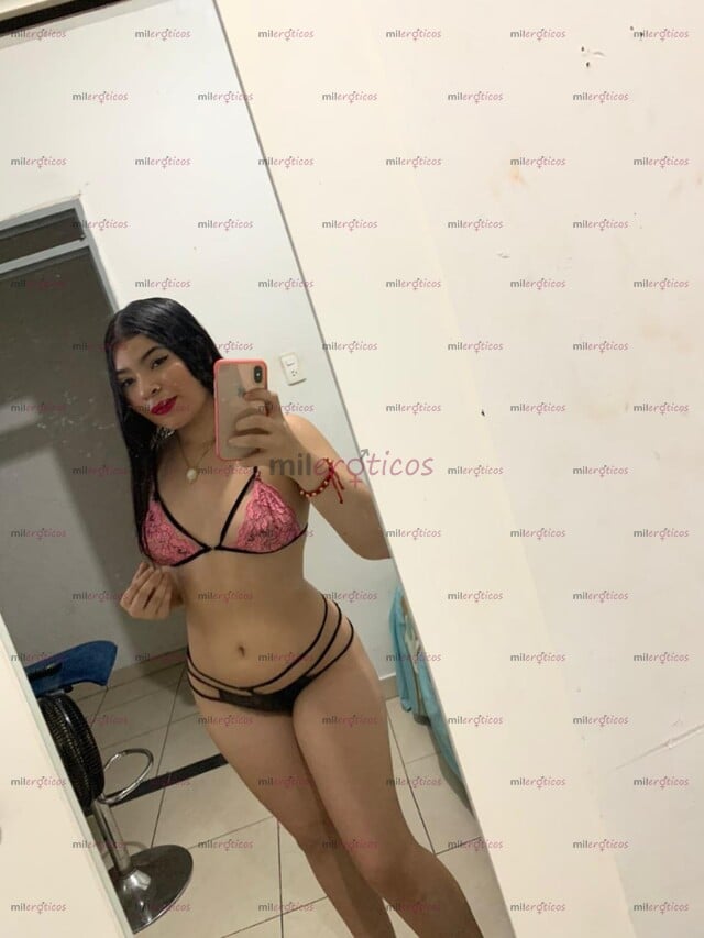 FOTOS DE MI NOMBRE ES LINDA TENGO 18 AÑOS SOY UNA LINDA CHICA DE ROSTRO BONITO Y CUERPO