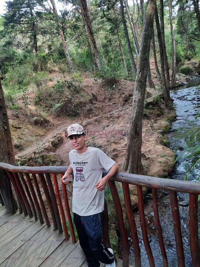 FOTOS DE HOLA SOY UN FLAQUITO MUY PINTA. VERGON Y MUY PAPACITO