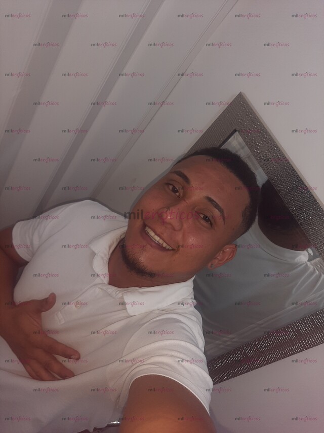 FOTOS DE SOY UN CHICO MUY ARRECHO ME GUSTA MUCHO LA ADRENALINA SOLO CON MUJERES Y PAREJAS