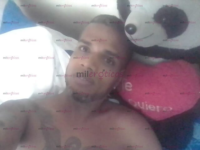 FOTOS DE CALEÑO HETERO CALIENTE DISPUESTO A COMPLACERTE EN LA CAMA