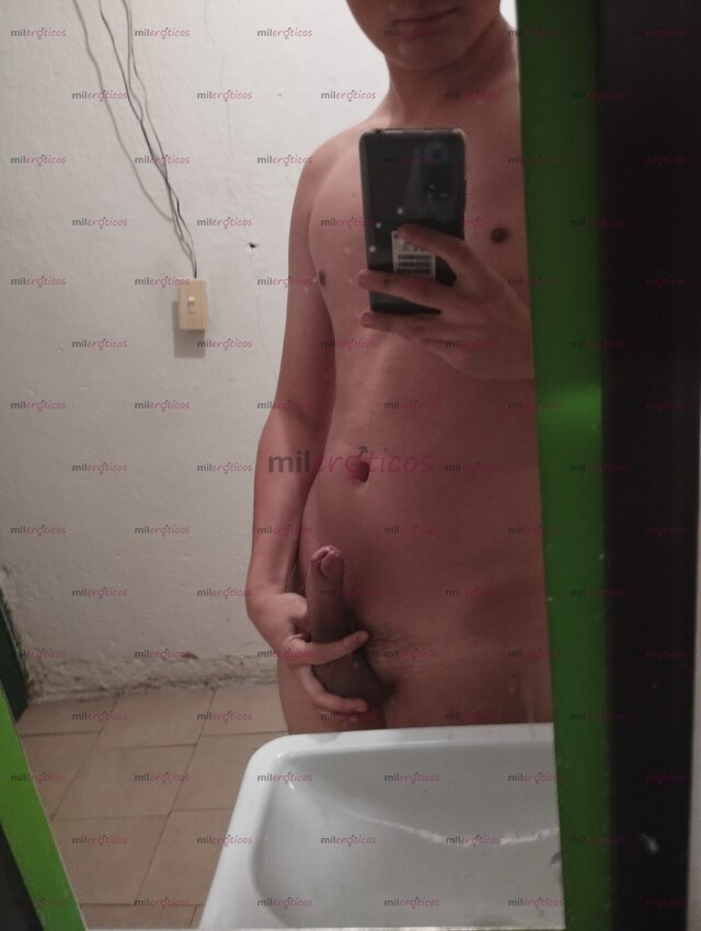 FOTOS DE JOVEN DISPONIBLE PARA SATISFACERTE Y COMPLACERTE COMO QUIERAS