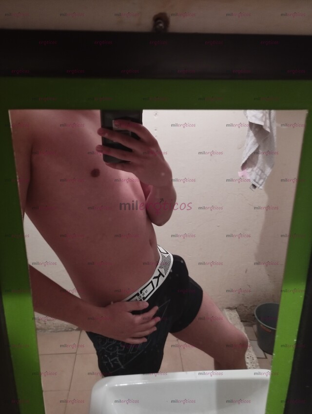 FOTOS DE JOVEN DISPONIBLE PARA SATISFACERTE Y COMPLACERTE COMO QUIERAS