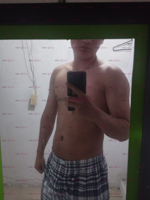 FOTOS DE JOVEN DISPONIBLE PARA SATISFACERTE Y COMPLACERTE COMO QUIERAS